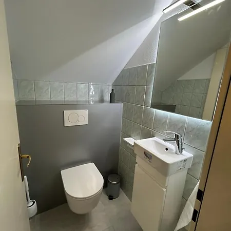 Appartamento Karawankenblick Im Herzen Von Mit Privatgarage *
