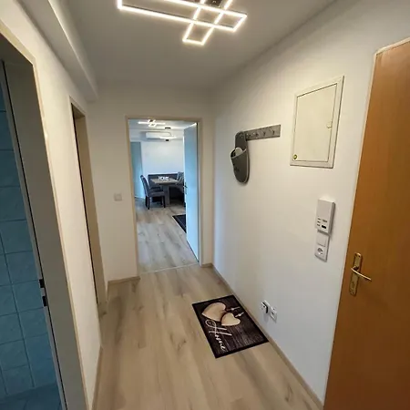 Karawankenblick Im Herzen Von Mit Privatgarage アパート フィラハ