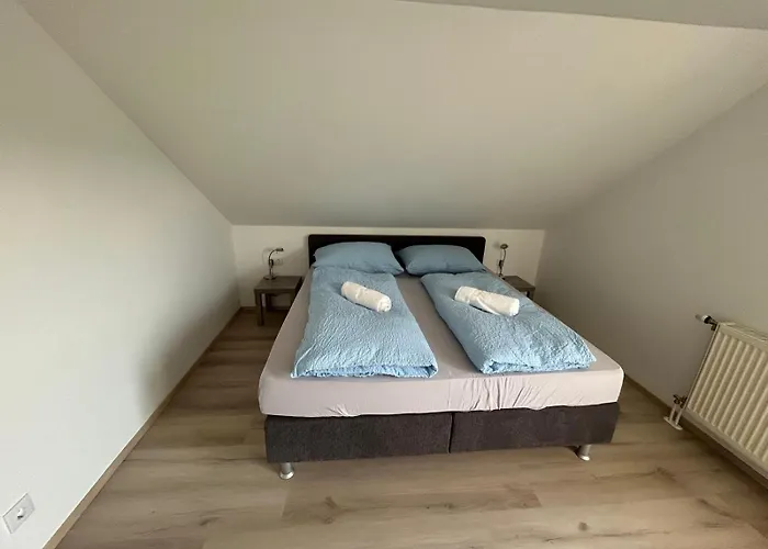 דירה Karawankenblick Im Herzen Von Mit Privatgarage