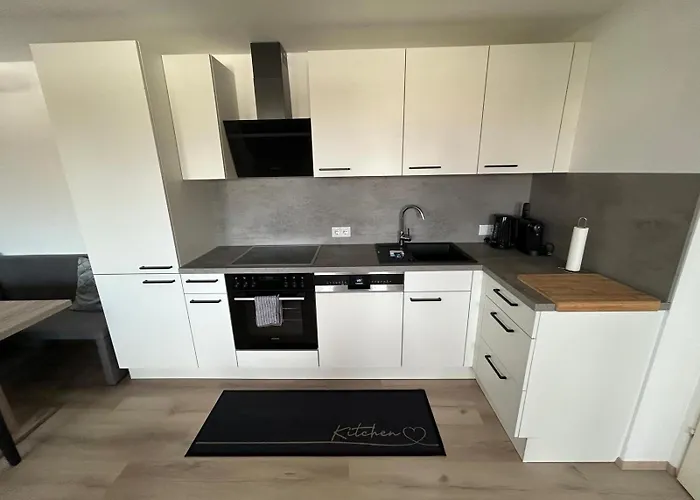 Karawankenblick Im Herzen Von Mit Privatgarage * Villach